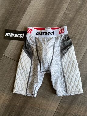 NWT Marucci Youth Baseball Padded Sliding Shorts With Cup Youth Small White